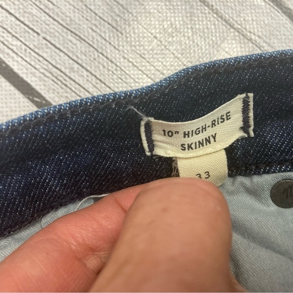 Madewell 10” High Rise Skinny Jeans - Picture 12 of 12